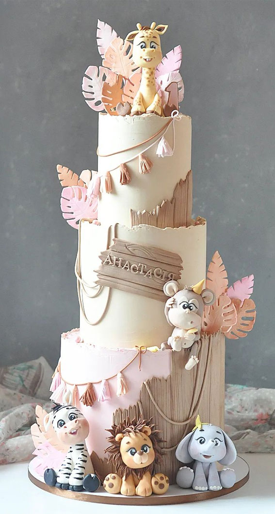 45 Cake Ideas to Remember for Baby’s First Milestone : Jungle Theme Neutral Cake