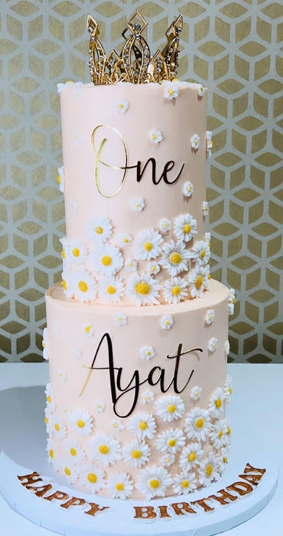 45 Cake Ideas to Remember for Baby’s First Milestone : Daisy Princess Cake