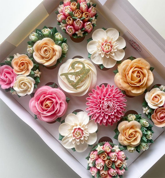 40 Sweet Temptations Irresistible Cupcake Creations : Special Milestone Birthday Cupcakes