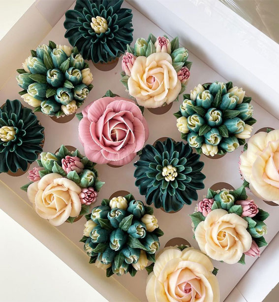 40 Sweet Temptations Irresistible Cupcake Creations : Teal, Dusky pink & Cream Cupcakes