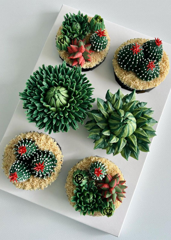 40 Sweet Temptations Irresistible Cupcake Creations : Cactus Cupcakes