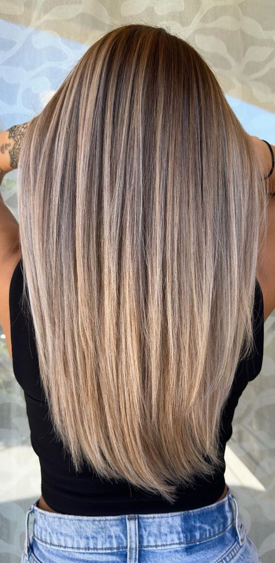 Breathtaking Balayage Hair Colour Ideas : Straight Smoky Ash Blonde
