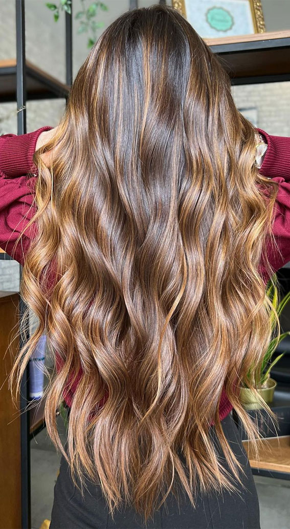 Breathtaking Balayage Hair Colour Ideas : Caramel Swirl Balayage