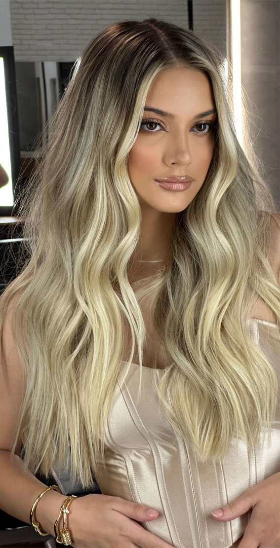 Sophisticated Hair Colour Ideas for a Chic Look : Baby Blonde with Shadow Roots