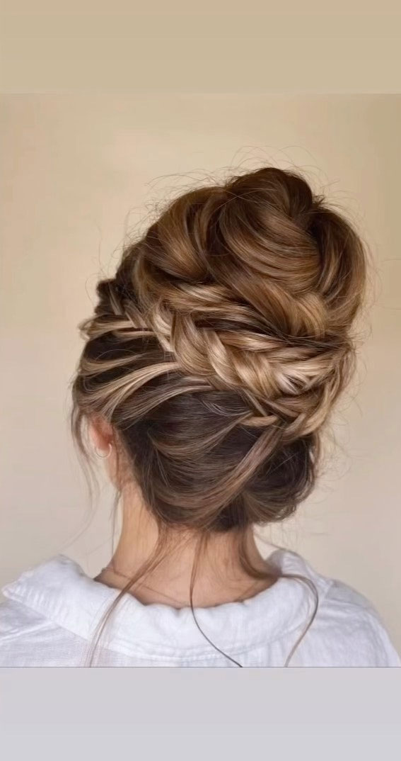 50+ Classic Wedding Hairstyles That Never Go Out of Style : Braided Hair Bun