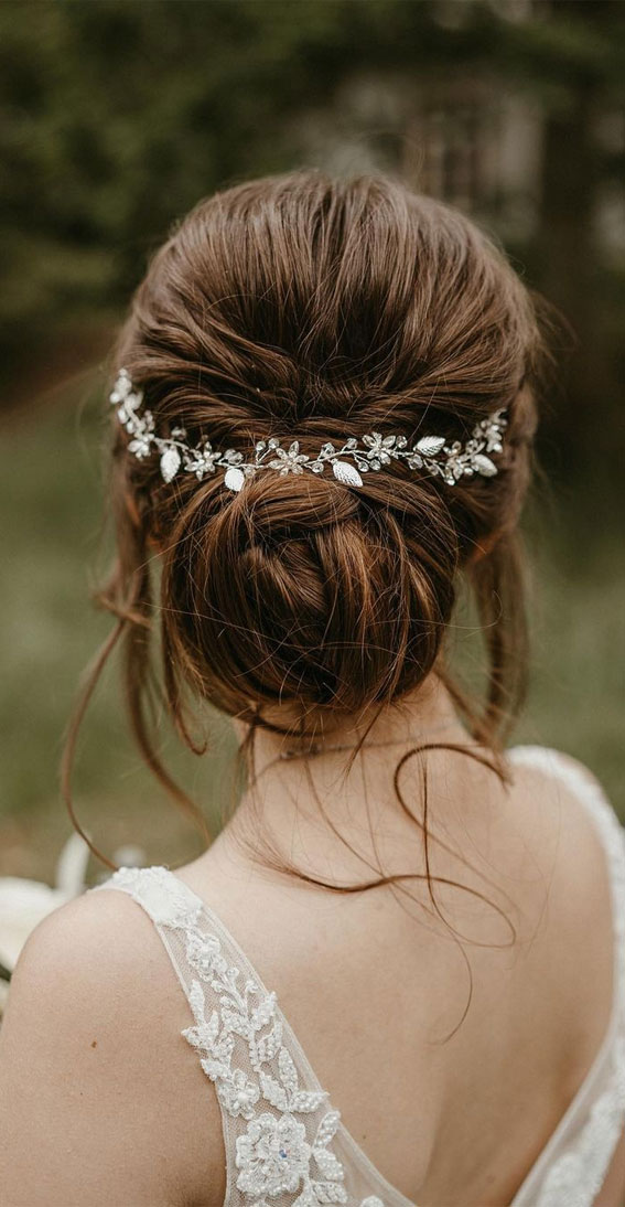 18 Trending Messy Updos Wedding Hairstyles You'll Love - Oh Best Day Ever