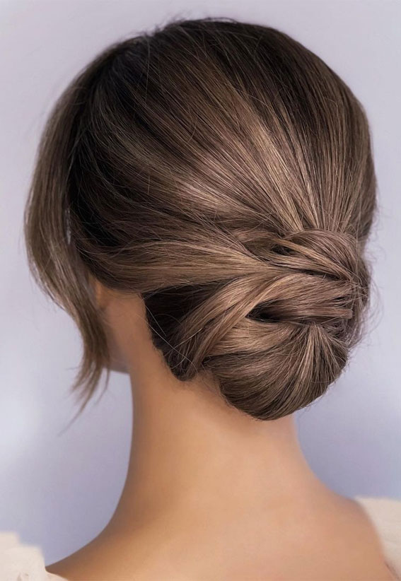 50+ Classic Wedding Hairstyles That Never Go Out of Style : Smooth Wrapped Bun