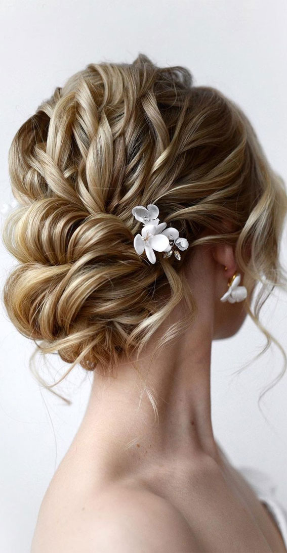 50+ Classic Wedding Hairstyles That Never Go Out of Style : Soft Curl Textured Low Bun