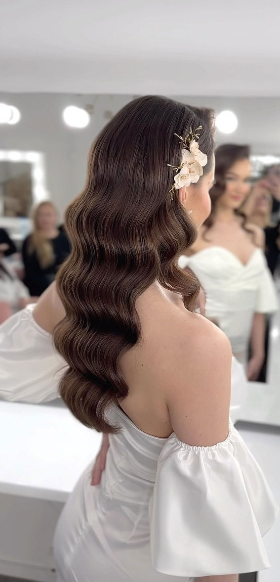 50+ Classic Wedding Hairstyles That Never Go Out of Style : Elegant Water Wave Vintage Vibes