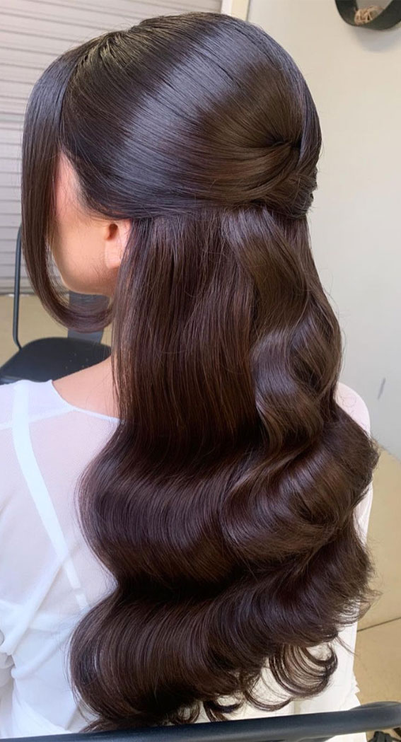 half up half down hairstyle, wedding hairstyle, bridal hairstyle, half up half down curly hairstyles for Black hair, half up ponytail, easy half up half down hairstyles straight hair, half up hairstyles for medium length hair, best wedding hairstyles, half up wedding hairstyles