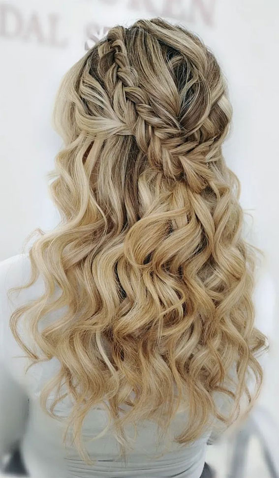 30 Chic and Versatile Hairstyles for the Fashion-Forward Bride : Boho Inspired Braided Half Up