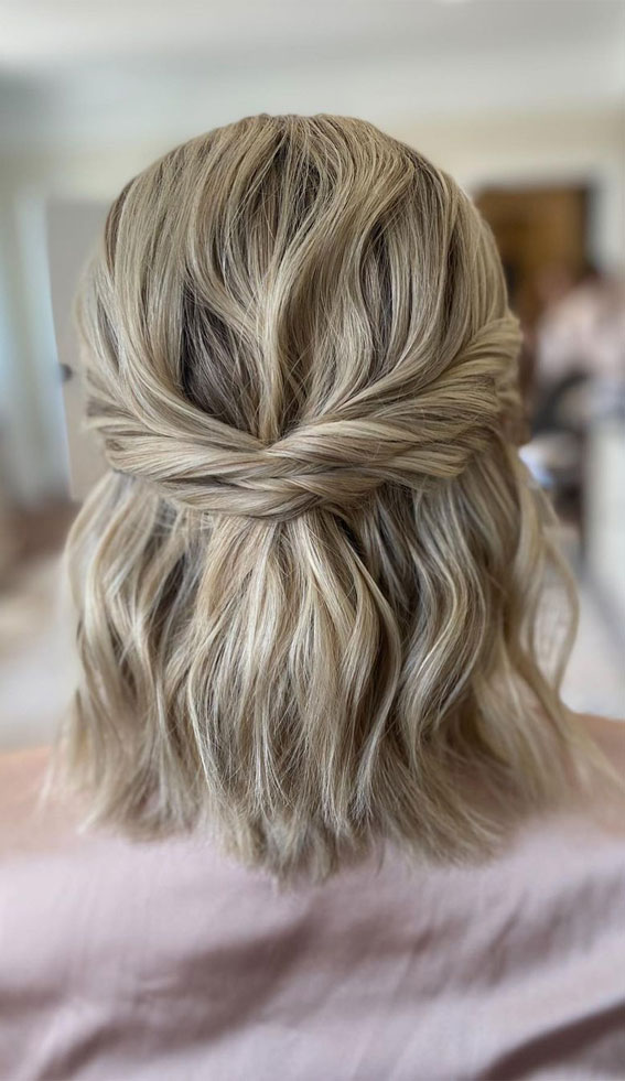 40 Best Wedding Hairstyles for Short Hair That Make You Say “Wow!”