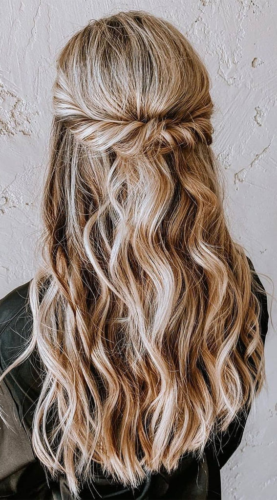 30 Chic and Versatile Hairstyles for the Fashion-Forward Bride : Twisted Half Up Bronde Hair