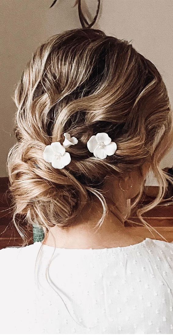 50+ Classic Wedding Hairstyles That Never Go Out of Style : Bronde Textured Updo