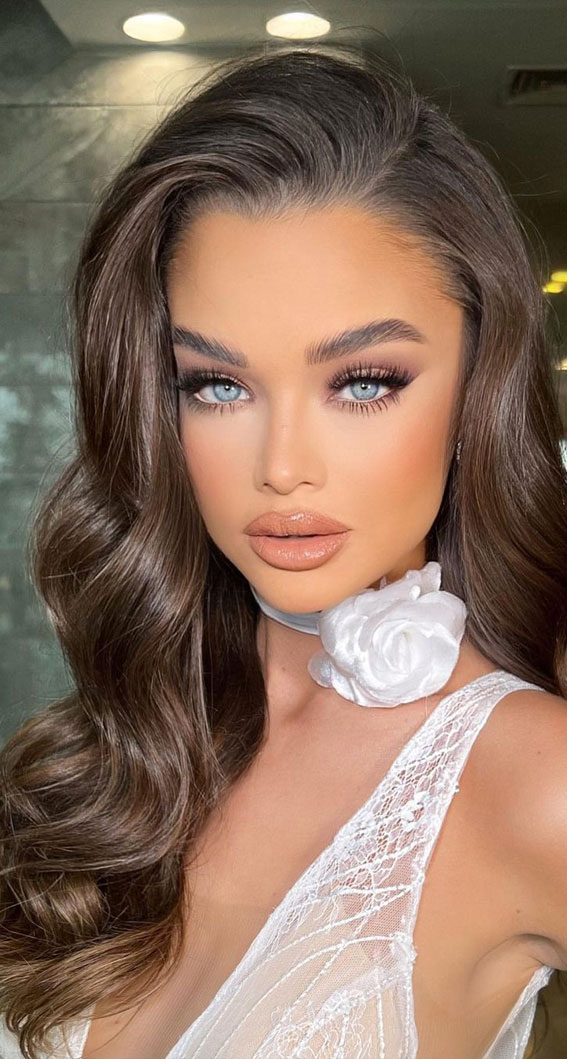 32 Radiant Makeup Looks to Make You Glow on Your Big Day : Sexy & Glam Look