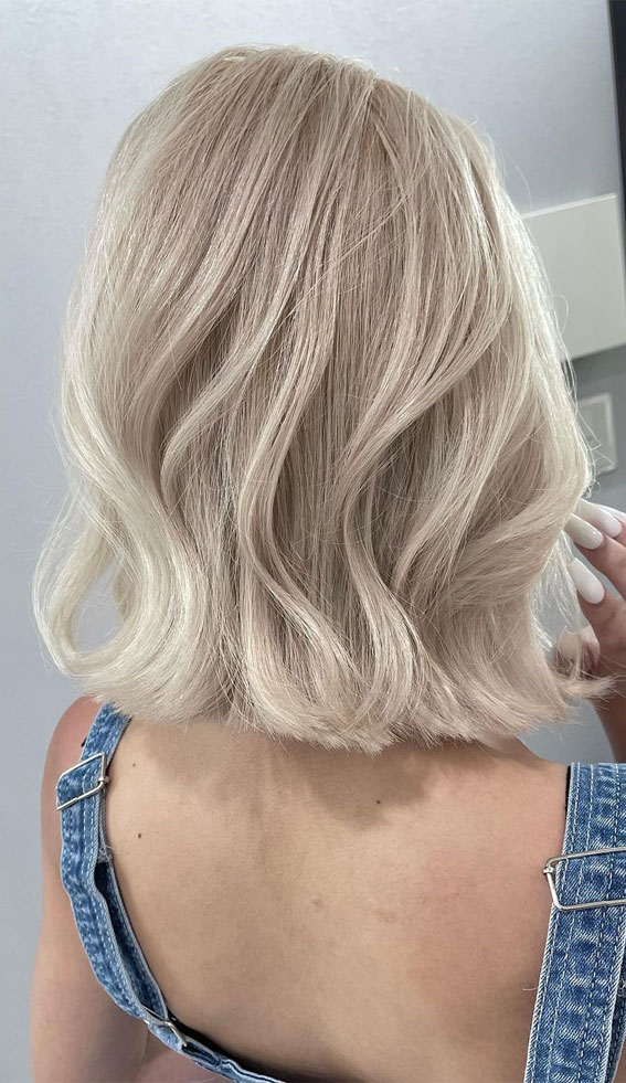 30 Chic Short Bob Hairstyles for 2023 - Styles Weekly
