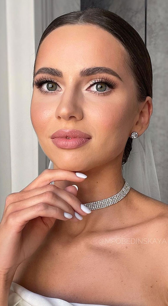 Dreamy Wedding Makeup Ideas for the Hopeless Romantic : Matte Rosy Lips