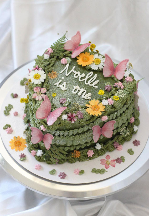 47 Buttercream Cake Ideas for Every Celebration : Fairy Lambeth Cake for First Birthday