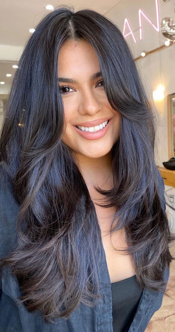 Long Layered Haircuts, Choppy layers long hair, long wolf cut layers, Front layered haircuts for long hair, Short layers on long hair, 2 layered haircut for long hair, medium layered haircuts, types of layered haircuts, haircuts for long straight hair, long hairstyles for women