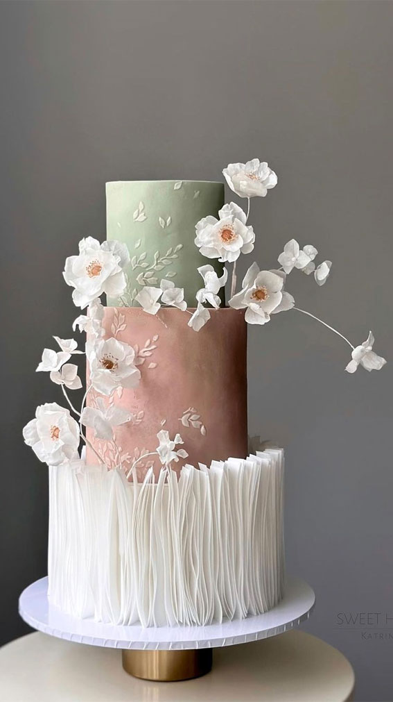 50 Romantic Wedding Cakes Love’s Sweet Symphony : Neutral Wedding Cake