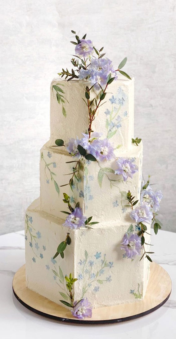 50 Romantic Wedding Cakes Love’s Sweet Symphony : Elegance Blue Floral Printed Octagon Cake