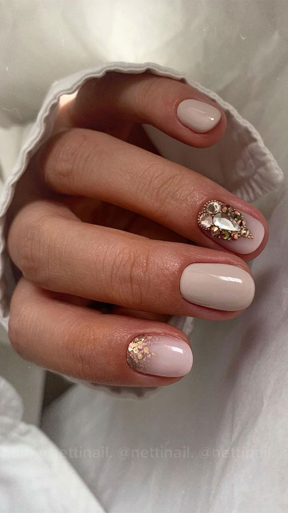 25 Elegant Bliss Captivating Wedding Nail Designs : Rhinestone on 4th Finger