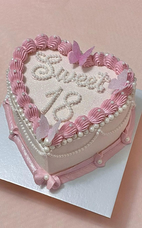 18th Birthday Cake Ideas for a Memorable Celebration : Simple Lambeth Cake with Pearl & Butterflies