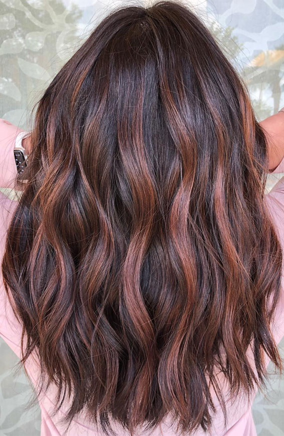 42 Stunning Autumn Hair Colour Ideas to Embrace the Season : Rich Chocolate Balayage