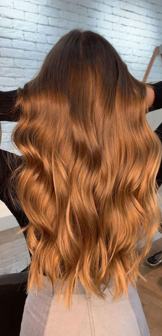 Warm and Inviting Fall Hair Colour Inspirations : Light Ginger Balayage