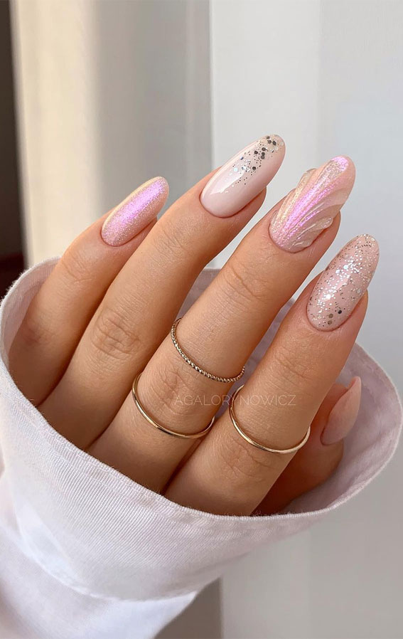 Chic Summer Nail Ideas Embrace the Season with Style : Subtle Beach Inspired Nails