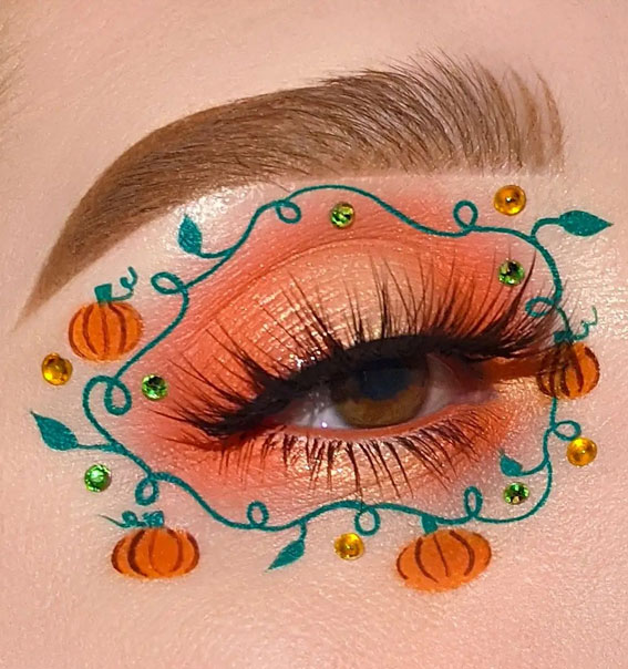 Creative Halloween Makeup Looks : Pumpkin Garland Eye Makeup