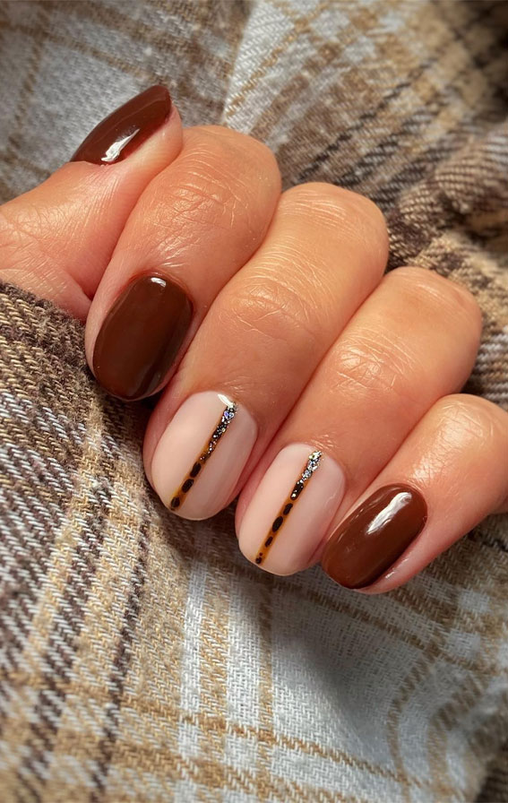 Brown Chrome Nails for Fall - the gray details