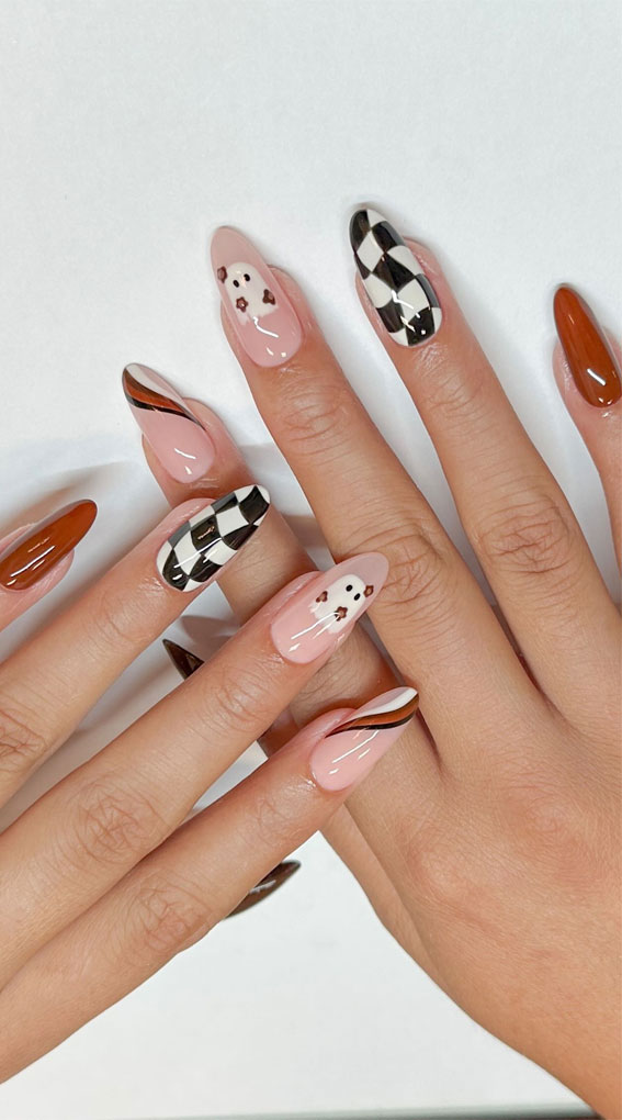 Embrace Autumn with Stunning Nail Art Ideas : Cutie Ghost + Checkerboard Nails