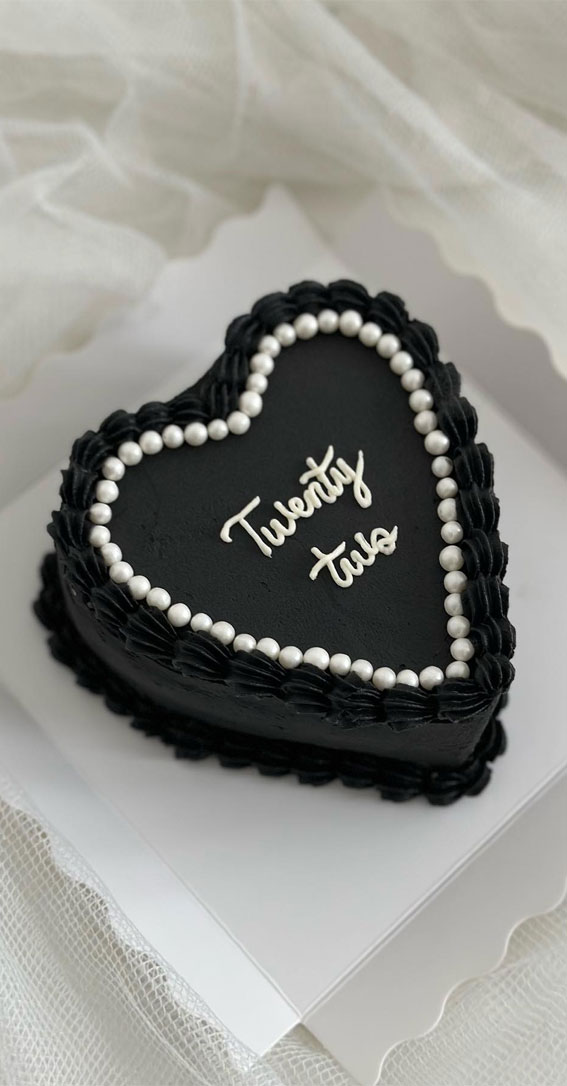 40 Delightful Lambeth Birthday Cake Ideas : Black Heart Bento Cake