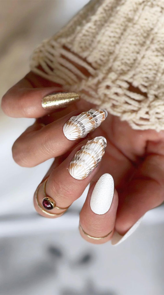 Under the Sea 30+ Seashell Nail Art Ideas : Gold and White Seashell Nails