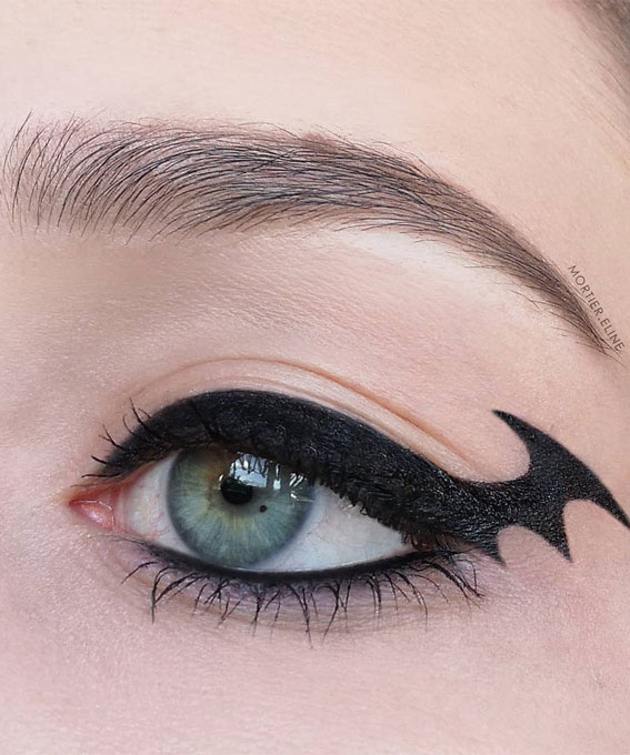 Creative Halloween Makeup Looks : Bat’s Wing Liner