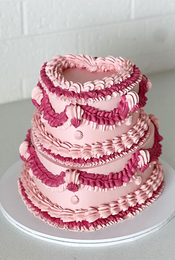 50 Cute Vintage Style Cake Delight Ideas : Pink retro two tiered heart cake