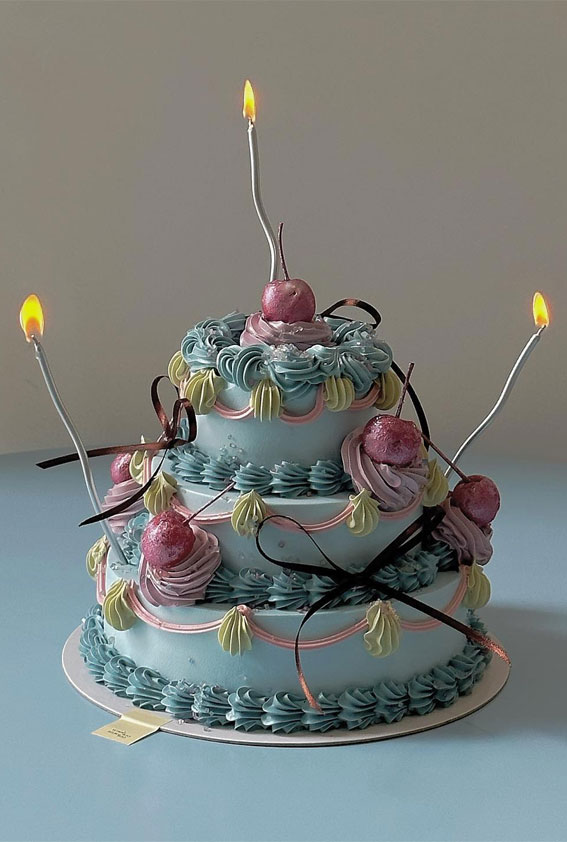 50 Cute Vintage Style Cake Delight Ideas : Vanilla and mixed berry, Chocolate & Earl Grey
