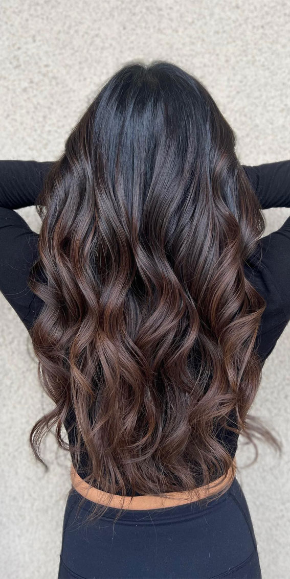50 Fall Hair Colour Ideas for a Cozy Season : Swirl Melted Chocolate