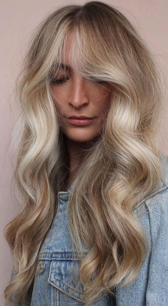 Two-Tone Cozy Long Wavy Hair in Blonde