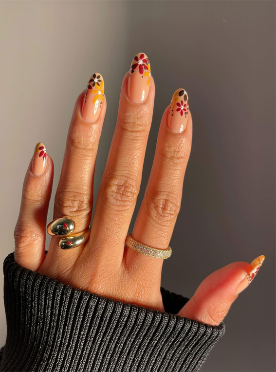 Thanksgiving Nail Art Delights : Autumnal Floral Tip Nails