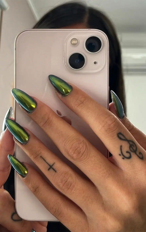 40+ Brilliant Chrome Nail Art Designs : Green Beatle Chrome Nails
