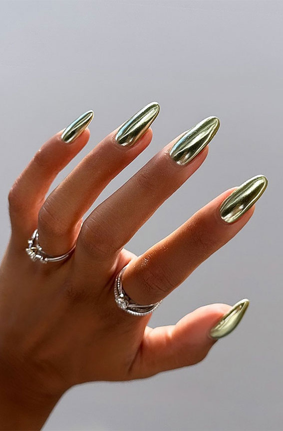 40+ Brilliant Chrome Nail Art Designs : Mirror Chrome Almond Nails