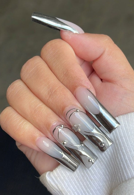 Silver Chrome Tip nails, Chrome nails, Chrome Nail Art, Chrome short nails, Glazed Donut Nails, Metallic chrome nails, simple chrome nails, mirror chrome nails