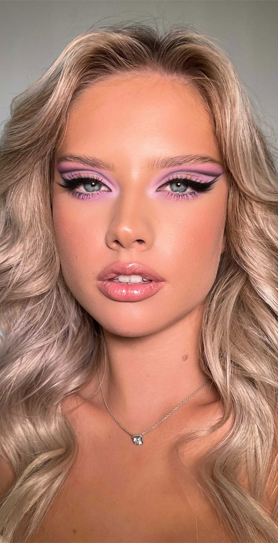 Radiant Festivity Makeup Looks for the Holiday Season : Lilac Makeup Look
