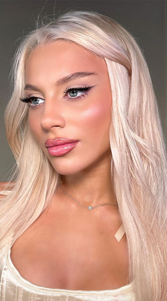 Radiant Festivity Makeup Looks for the Holiday Season : Soft Blush Radiant for Blonde Hair