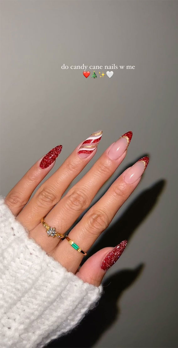 Winter Wonders 49 Festive Christmas Nail Art Designs : Red & Glitter Gold Nails
