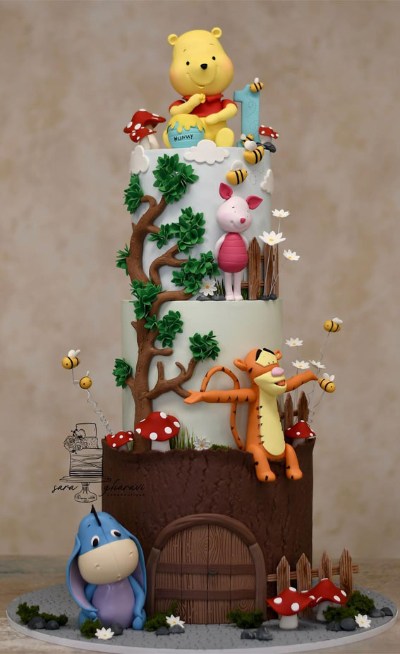 50+ Delightful 1st Birthday Cake Ideas for “Sweet Beginnings” : Winnie The Pooh & His Friend In The Forest