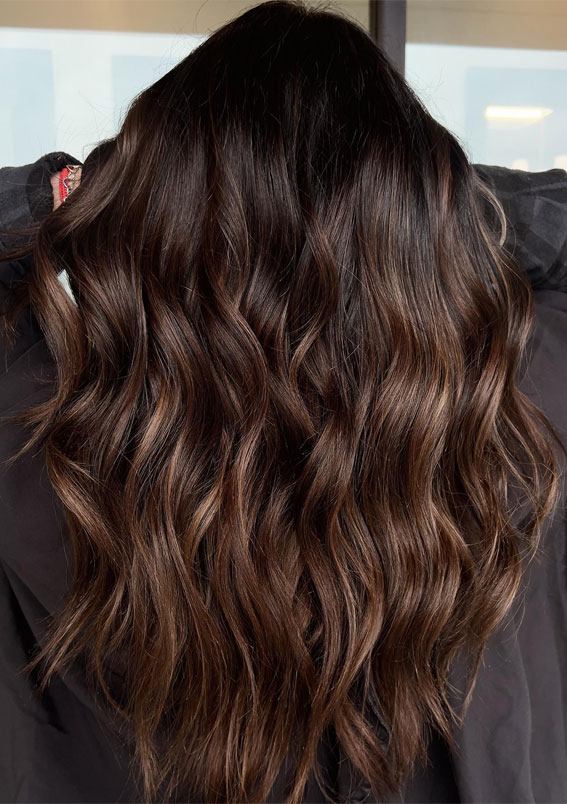 50+ Captivating Hair Colors for the Chilly Season : Hot Cocoa Delights