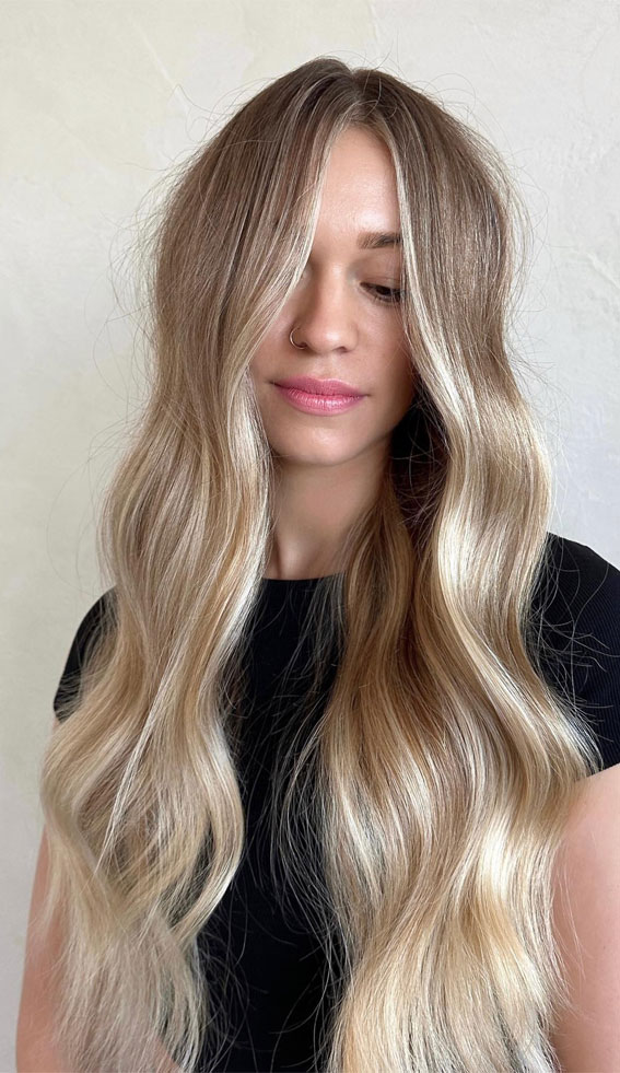 50+ Captivating Hair Colors for the Chilly Season : Silky Blonde